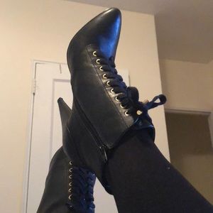 Betsy Johnson black booties